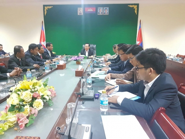 សហភាពស្មារតីយុវជនដើម្បីការងារកម្ពុជា ចូលជួបសម្តែងការគួរសមដើម្បីរាយការណ៍