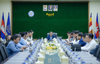 មន្ត្រីជាន់ខ្ពស់ក្រសួងការងារ ដឹកនាំកិច្ចប្រជុំជាមួយថ្នាក់ដឹកនាំសហភាពសហជីព ដើម្បីពង្រឹងសុខដុមនីយកម្ម និងស្ថិរភាពការងារនៅតាមសហគ្រាស ក្រុមហ៊ុន រោងចក្រ