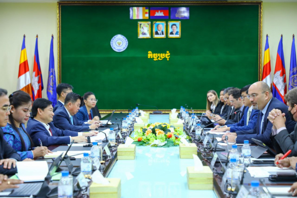 ឯកឧត្តម ហេង សួរ ជំរុញឱ្យEuroCham ជួយទាក់ទាញការវិនិយោគក្រុមហ៊ុនអឺរ៉ុបមកកម្ពុជា