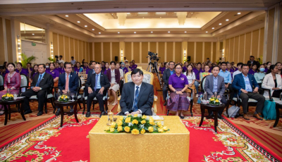 ឯកឧត្តម ហេង សួរ អញ្ជើញបើកវេទិកាអន្តរជាតិអ្នកលក់ដូរតាមដងផ្លូវ លើកទី១៣ ក្រោមប្រធានបទ “គាំពារសង្គមដើម្បីអន្តរកាលយុត្តិធម៌ បរិស្ថាន និងបរិបទឌីជីថល”