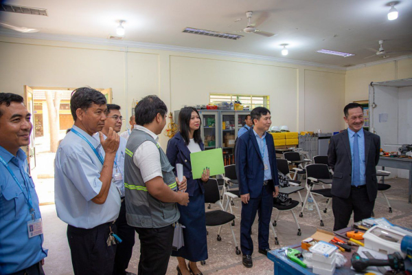 ក្រសួងការងារចុះពិនិត្យ តាមដាន និងវាយតម្លៃការអនុវត្តកម្មវិធី TVET នៅវិទ្យាស្ថានពហុបច្ចេកទេសព្រះកុសមៈ