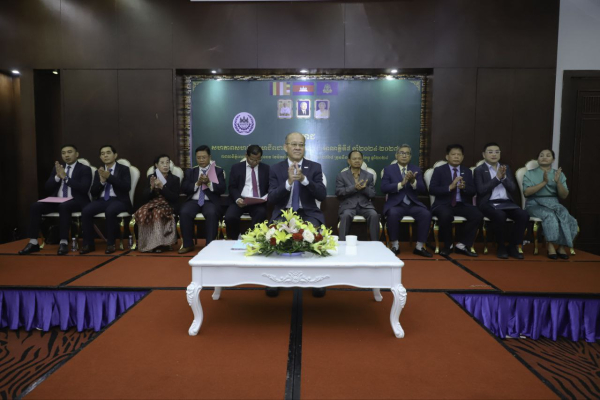 មន្ត្រីជាន់ខ្ពស់ក្រសួងការងារ៖ សហជីពជាភាគីមួយដ៏សំខាន់ក្នុងការធានាបាននូវភាពសុខដុមរមនាក្នុងទំនាក់ទំនងវិជ្ជាជីវៈនៅកម្ពុជា