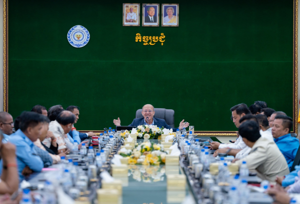 មន្ត្រីជាន់ខ្ពស់ក្រសួងការងារ ជួបសំណេះសំណាលប្រចាំខែជាមួយប្រធានសហព័ន្ធសហជីព ដើម្បីពង្រឹងកិច្ចសន្ទនាសង្គម និងទំនាក់ទំនងវិជ្ជាជីវៈ