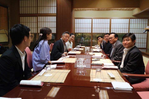 ឯកឧត្តមបណ្ឌិតរដ្ឋមន្រ្តី និងគណៈប្រតិភូ អញ្ជើញទទួលទានអាហារការងារជាមួយលោក Fumi Aki Ono ប្រធានក្រុមហ៊ុន NMS ទីក្រុងតូក្យូ ប្រទេសជប៉ុន