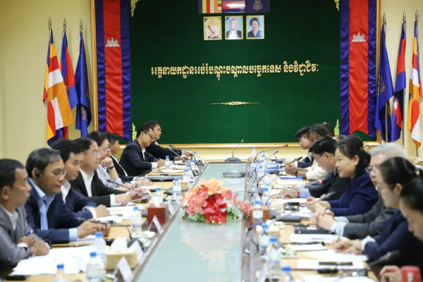 គណៈប្រតិភូសាធារណរដ្ឋប្រជាមានិតឡាវ មកទស្សនកិច្ចសិក្សា​នៅ​កម្ពុជា ដើម្បីសិក្សាអំពីឧត្តមានុវត្តន៍របស់កម្ពុជា ក្នុងការជួយសម្របសម្រួល និងការគាំទ្រដល់ពលករទេសន្តរប្រវេសក៍