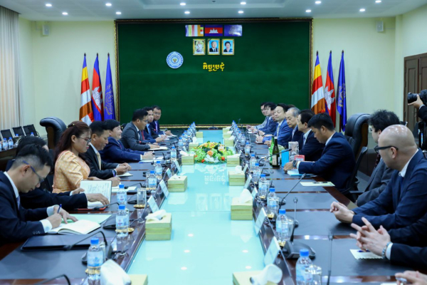 កម្ពុជាគាំទ្រការវិនិយោគ និងការពង្រីកកិច្ចសហការលើវិស័យការងាររវាងជប៉ុន-កម្ពុជា