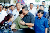 ឯកឧត្តមបណ្ឌិត ហ៊ុន ម៉ាណែត តំណាងដ៏ខ្ពង់ខ្ពស់ សមេ្ដចតេជោ នាយករដ្ឋមន្រ្ដី អញ្ជើញសំណេះសំណាលជាមួយបងប្អូនកម្មករនិយោជិតជិត២ម៉ឺននាក់ ក្នុងខណ្ឌចំនួនពីរ របស់រាជធានីភ្នំពេញ