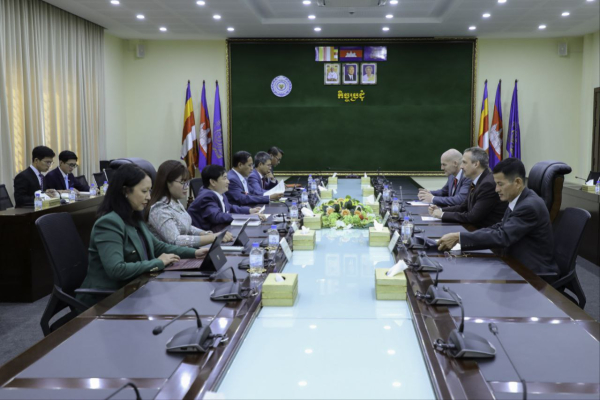 ឯកឧត្តម ហេង សួរ ទទួលជួបពិភាក្សាការងារជាមួយគណៈប្រតិភូទីភ្នាក់ងារស្វីសសម្រាប់កិច្ចសហប្រតិបត្តិការ និងការអភិវឌ្ឍ(SDC)