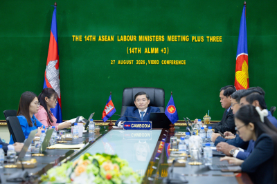 កម្ពុជា ជំរុញការពង្រឹងភាពជាដៃគូលើការបញ្ជាក់វិញ្ញាបនបត្រជំនាញឆ្លងដែន ជំនាញ AI យានយន្តអគ្គិសនី និងសន្តិសុខតាមប្រព័ន្ធអ៊ីនធឺណិត ក្នុងក្របខ័ណ្ឌអាស៊ានបូកបី
