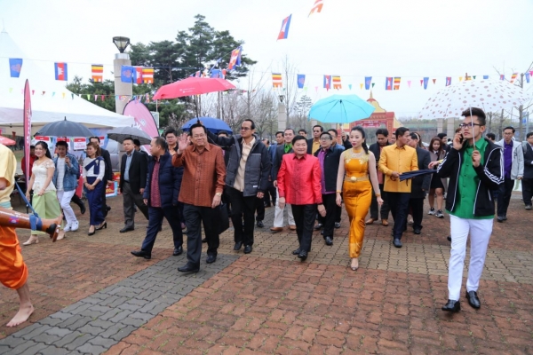 ក្រសួងការងារ និងបណ្តុះបណ្តាលវិជ្ជាជីវៈ ស្ថានទូតខ្មែរ និងអាជ្ញាធរកូរ៉េ រៀបចំព្រឹត្តិការណ៍មហាសង្ក្រាននៅកូរ៉េ