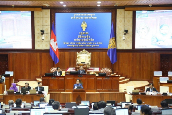 សភាអនុម័តទាំងស្រុងលេីសេចក្តីព្រាងច្បាប់ស្តីពីវិសោធនកម្មមាត្រាមួយចំនួន នៃច្បាប់ស្តីពីសហជីព