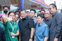ឯកឧត្តមរដ្ឋមន្ត្រី ហេង សួរ៖ រោងចក្រកើនឡើងប្រមាណជិត៦០០ ក្នុងរយៈពេលជាង១ឆ្នាំខណៈដែលប្រាក់ឈ្នួលសរុបរបស់កម្មករប្រចាំឆ្នាំមានជិត៦ពាន់លានដុល្លារ