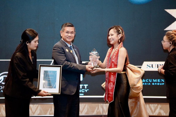 មន្ត្រីជាន់ខ្ពស់ក្រសួងការងារ និងបណ្តុះបណ្តាលវិជ្ជាជីវៈ ចូលរួមក្នុងកម្មវិធីប្រគល់ពានរង្វាន់ &ldquo;ASIA PRESTIGE 50 Under 50 CEO EXCELLENCE AWARD 2025&rdquo; ជូនអគ្គនាយកក្រុមហ៊ុន និងប្រធានផ្នែកក្នុងក្រុមហ៊ុនសរុប៧​១រូប