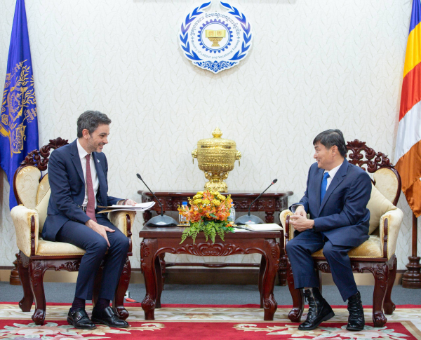 ក្រសួងការងារ និងអង្គការ UNESCO ប្ដេជ្ញាពង្រឹងភាពជាដៃគូយុទ្ធសាស្ត្រ ដើម្បីកសាងកម្លាំងពលកម្មឱ្យមានជំនាញ និងផលិតភាពខ្ពស់សម្រាប់សេដ្ឋកិច្ចនាពេលអនាគត