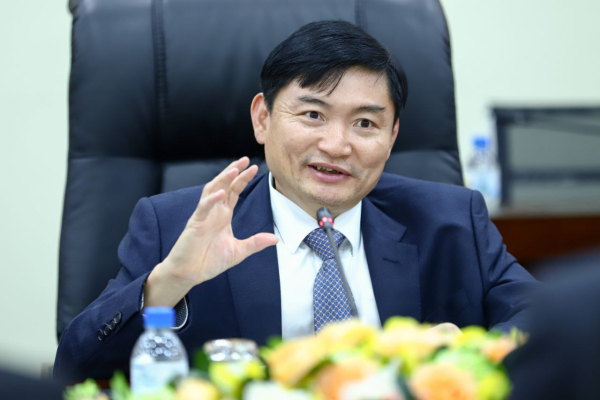 ព័ត៌មានបឋមអំពីករណីប្រជាពលរដ្ឋខ្មែរចំនួន ៧៨នាក់ ដែលបានចាញ់បោកមេខ្យល់នាំទៅធ្វើការនៅប្រទេសអារ៉ាប់ប៊ីសាអូឌីត!