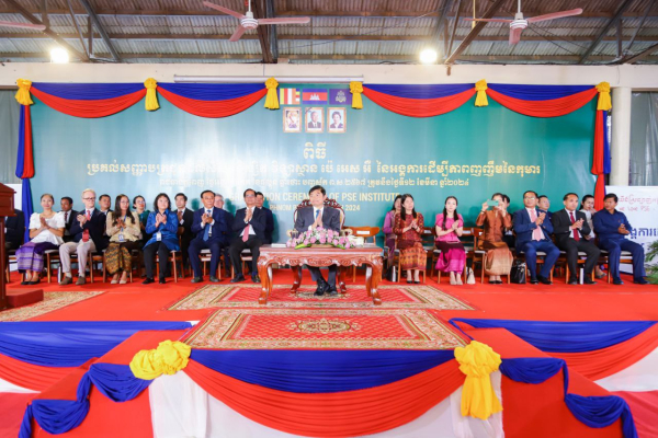 ឯកឧត្តម ហេង សួរ៖ ការជ្រើសរើសបណ្តុះបណ្តាលជំនាញបច្ចេកទេសដល់យុវជនរបស់វិទ្យាស្ថានប៉េ អេស អឺ (PSE)ជាជម្រើសដ៏ត្រឹមត្រូវ និងឆ្លាតវៃ