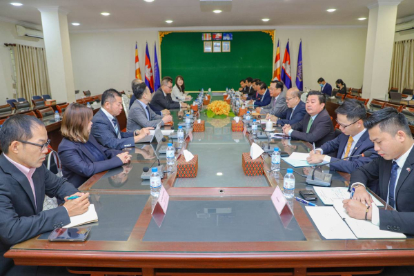 សមាគមជប៉ុន-កម្ពុជា(JCA) សន្យាទាក់ទាញអ្នកវិនិយោគខ្លួន ដើម្បីជួយអភិវឌ្ឍន៍ ធនធានមនុស្សនៅកម្ពុជា