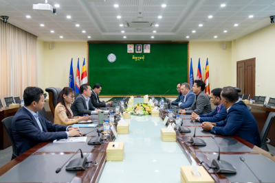 ក្រសួងការងារ និង GAZ ពិភាក្សាស្វែងរកដំណោះស្រាយយានយន្តដឹកជញ្ជូនកម្មករនិយោជិត និងពង្រឹងកិច្ចសហការបច្ចេកទេសនៅកម្ពុជា